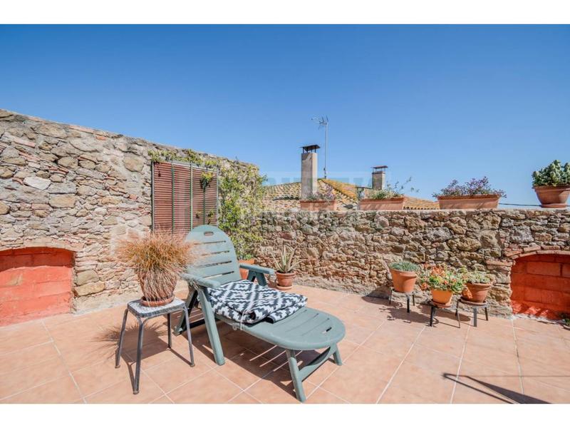 Foto cc4ab5fc-7ea7-4e27-b3eb-3fba9a6a0d6c. Masía encantadora casa rústica con patio y terrazas en venta , baix empordà, cerca de la costa brava en Ultramort