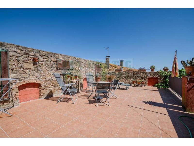 Foto de457e4a-b29f-4f1e-a23f-5fbf18feab38. Masía encantadora casa rústica con patio y terrazas en venta , baix empordà, cerca de la costa brava en Ultramort