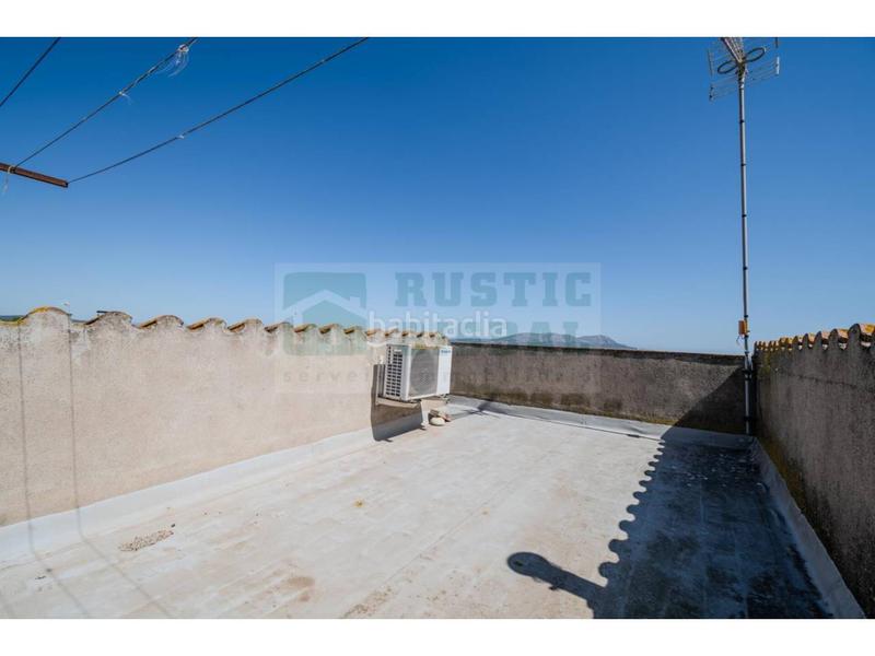 Foto e0a990bd-296c-43c1-9f6d-80c457d42981. Masía encantadora casa rústica con patio y terrazas en venta , baix empordà, cerca de la costa brava en Ultramort