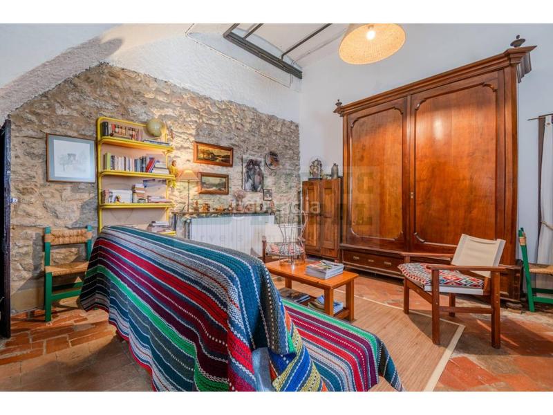 Foto ea606556-0a9e-4fcd-8a92-1b7d349b8637. Masía encantadora casa rústica con patio y terrazas en venta , baix empordà, cerca de la costa brava en Ultramort