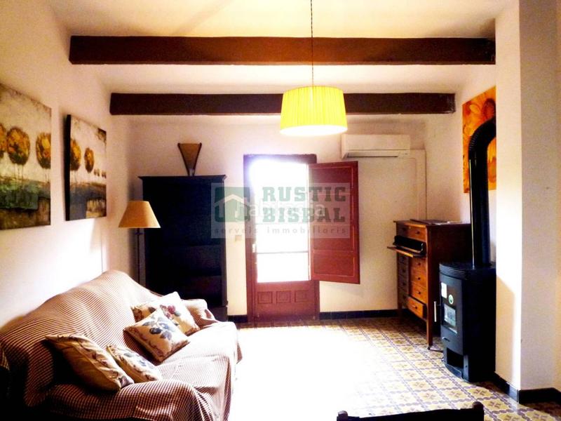 Foto f7d752ea-cd63-42fa-af87-6117e7f29aa8. Affitto casale con riscaldamento in Pera (La)