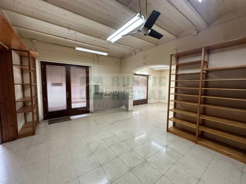 Foto 77035a36-ec8c-45c3-a773-1b54cc141a80. Location local commercial dans Bisbal d´Empordà (La)