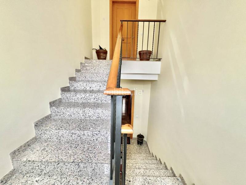 Foto 3d596498-967b-436c-bb7f-e9816449df00. Casa pareada chalet pareado con local comercial y dos viviendas independientes , El Pedró en Palamós