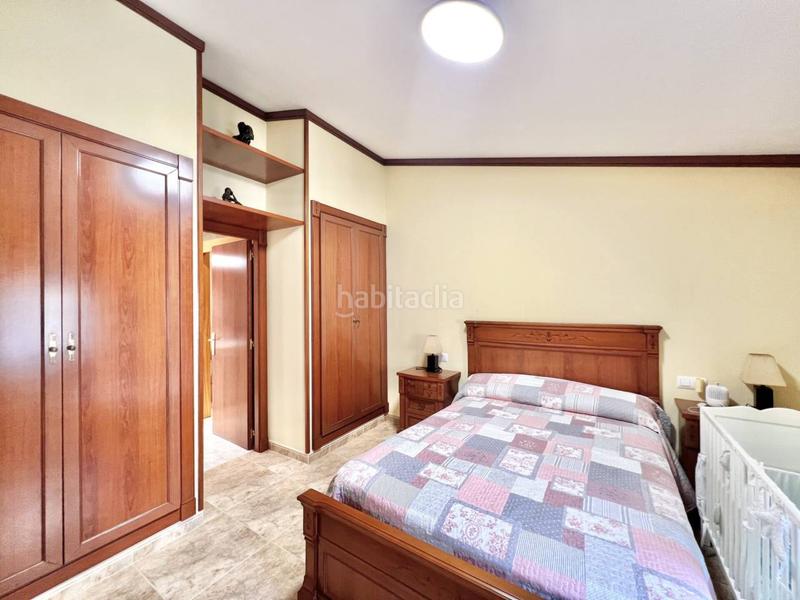 Foto f35d6422-d381-401b-80b6-00e987afcec4. Casa pareada chalet pareado con local comercial y dos viviendas independientes , El Pedró en Palamós