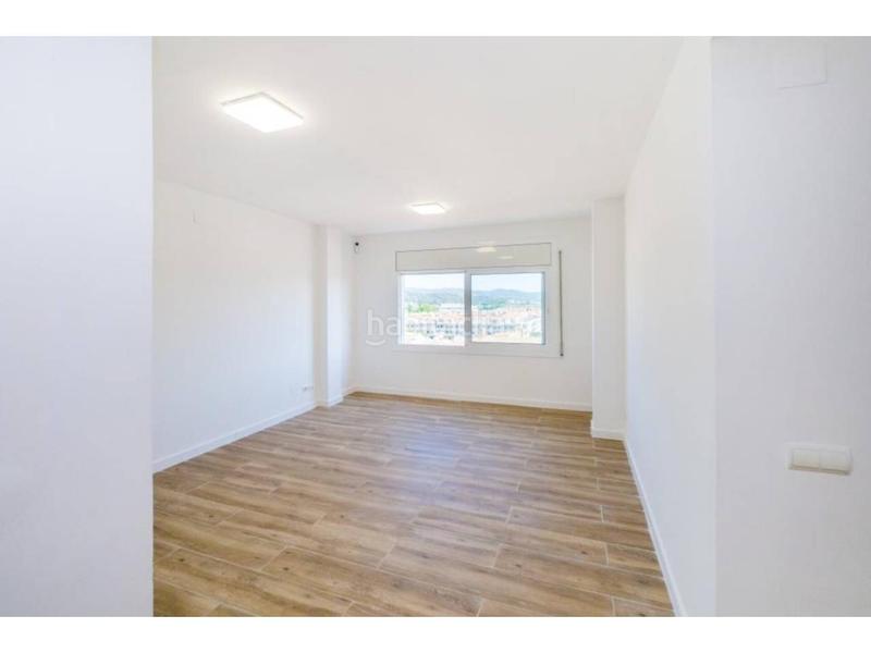 Foto 1ca7025d-c186-4b29-a838-4154b6feaeac. Ático en venta ático dúplex reformado a segunda línea de mar en Palamós