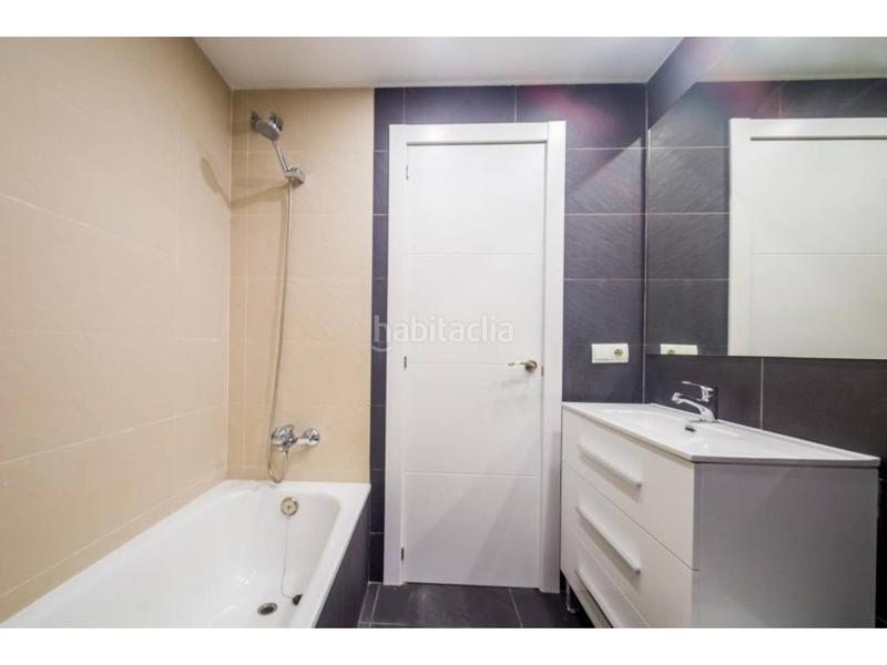 Foto 2279a17b-ff9b-4d77-b1d2-157d9e3eb36b. Ático en venta ático dúplex reformado a segunda línea de mar en Palamós