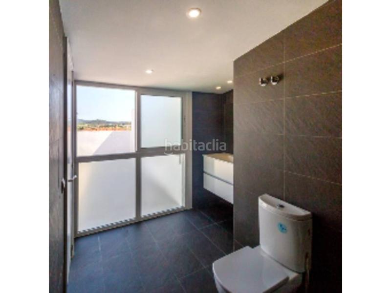 Foto 38a8a558-0a9a-44f4-8709-3f2730968c9b. Ático en venta ático dúplex reformado a segunda línea de mar en Palamós
