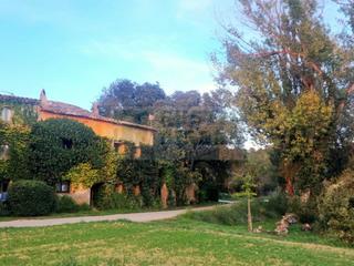 Mas à Viladasens. Acogedora casa rústica reformada en viladasens con jardín, chime