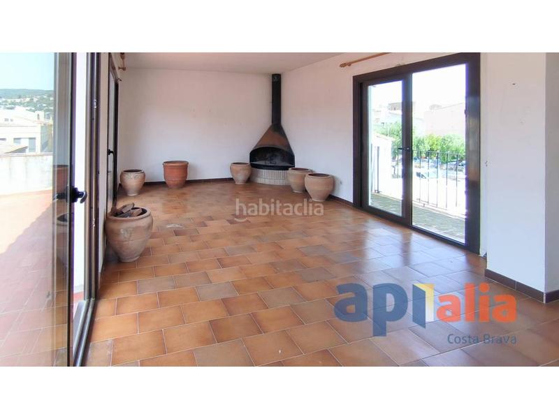 Foto 18b8f1b9-14aa-49d4-b88e-8b6e28fb7890. Ático piso en venta en calle de la rutlla, en Poble Calonge