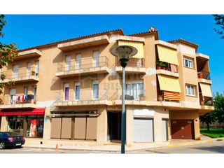 Alquiler Parking coche en Bisbal d´Empordà (La). Amplio garaje para dos utilitarios en alquiler en la bisbal demp
