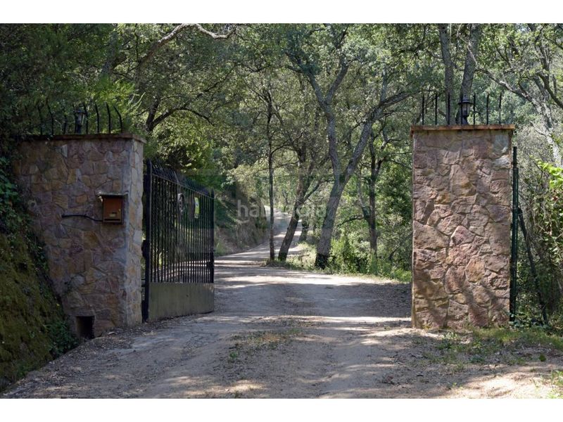 Foto 0d2137b3-e7be-4faa-b415-e928195b9218. Masia amb calefacció aparcament piscina a Tordera Tordera