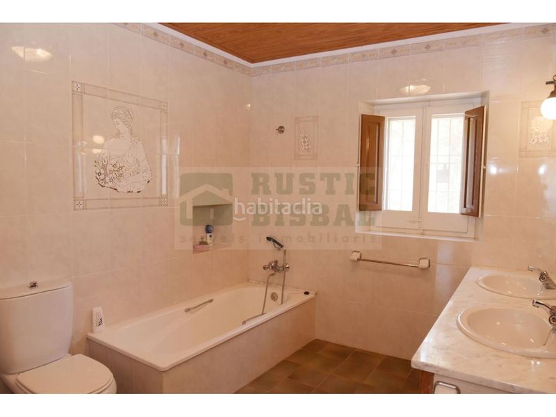 Foto 92c20b84-4da2-4148-b620-9de352f817bc. Masia amb calefacció aparcament piscina a Tordera Tordera