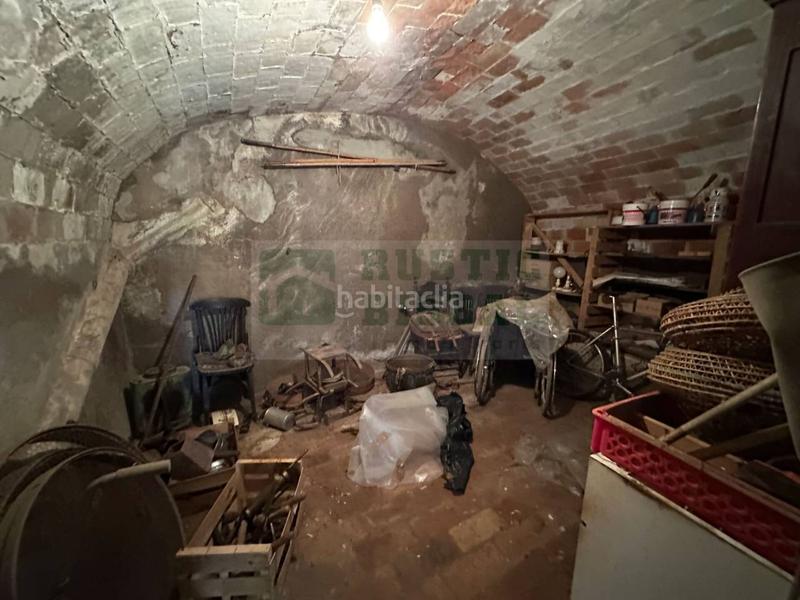 Foto 48028727-d5aa-4b2d-a500-ea0e545a4dd0. Bauernhof mit parking in Saus, Camallera i Llampaies