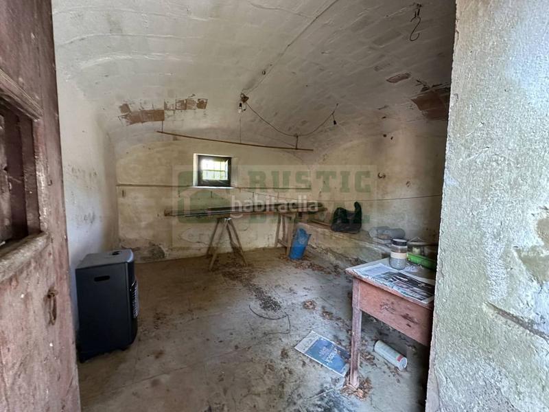 Foto 50984808-185e-436e-887b-18cd36c24ce6. Bauernhof mit parking in Saus, Camallera i Llampaies