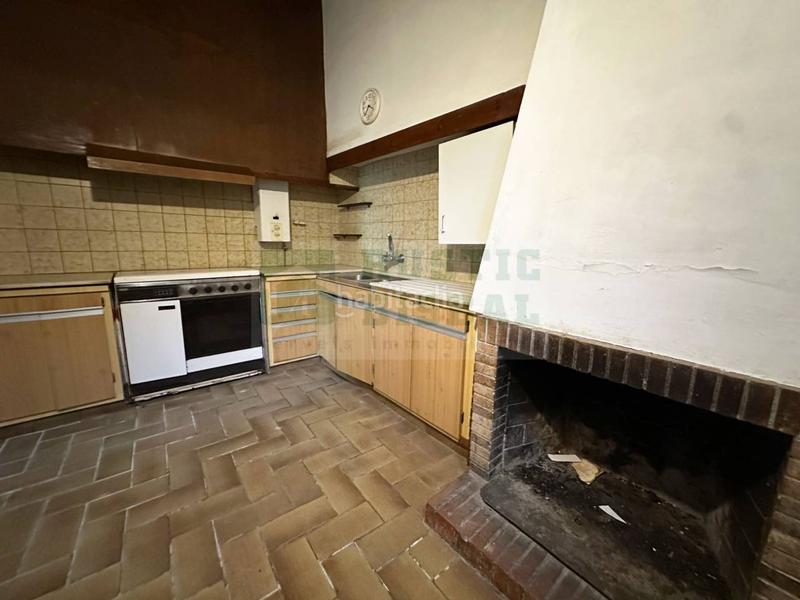 Foto 5bfca87c-3ed3-489f-97f7-66f8141798da. Bauernhof mit parking in Saus, Camallera i Llampaies