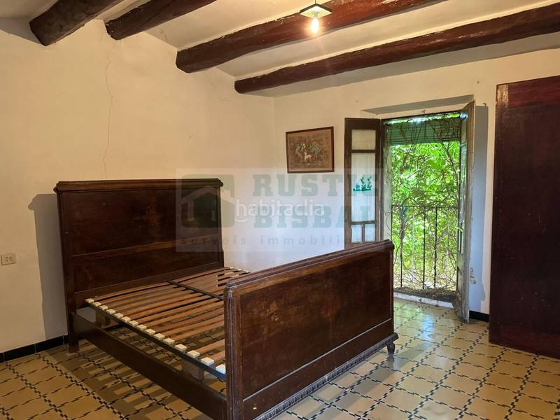 Foto b6612831-440f-4e87-9f3f-c91a41ec775c. Bauernhof mit parking in Saus, Camallera i Llampaies