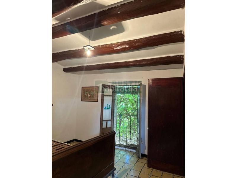 Foto eb5f7a95-cbb1-4df0-9d03-7483fe6461f7. Bauernhof mit parking in Saus, Camallera i Llampaies