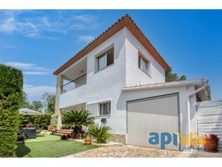 Casa  Carrer del bruc. Casa unifamiliar en venta en urbanitzacions del nord