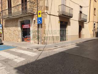 Lloguer Local Comercial a Bisbal d´Empordà (La). Alquiler de local comercial en la bisbal dempordà con escaparate