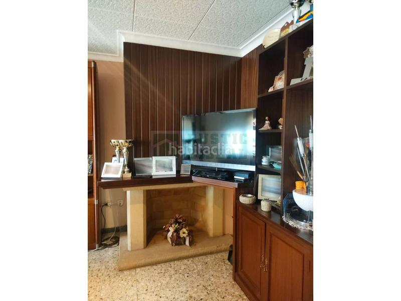 Foto 70ec85bf-d433-4f7b-bc70-97d2a01c73e6. Piso  en venta en la bisbal dempordà en edificio con ascensor, cuatro dormitorios y dos baños en Bisbal d´Empordà (La)