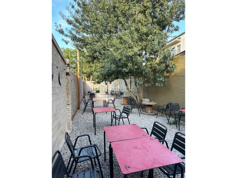 Foto 40c4675f-fd22-4088-bb7b-63ed12fd4a6a. Rent business premise in Bisbal d´Empordà (La)