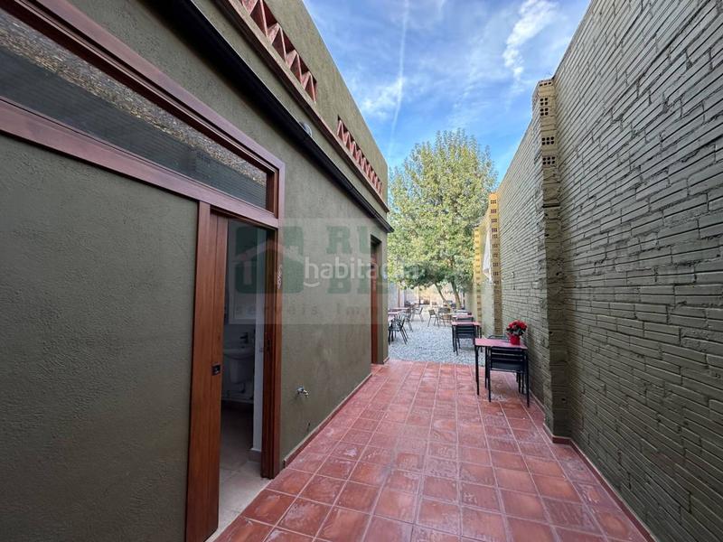 Foto 59d6fa0c-b7fb-441a-93ac-9f8c289efd36. Rent business premise in Bisbal d´Empordà (La)