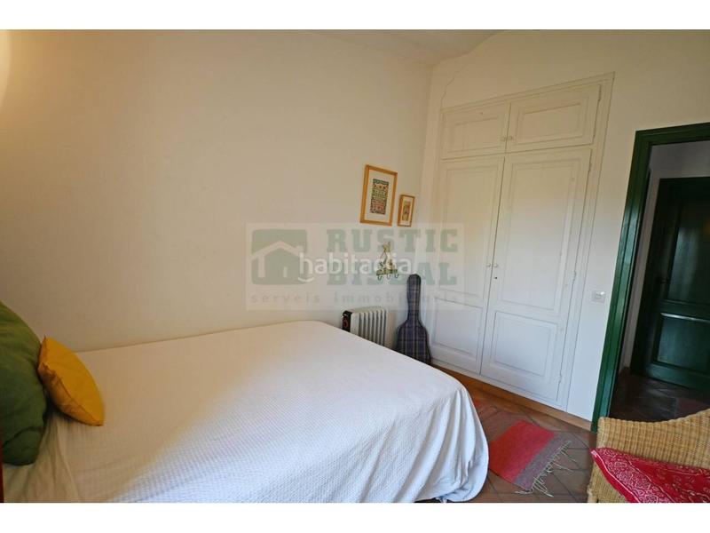 Foto 238c815e-5264-493e-8df8-c5450c9abf80. Masia amb aparcament a Forallac