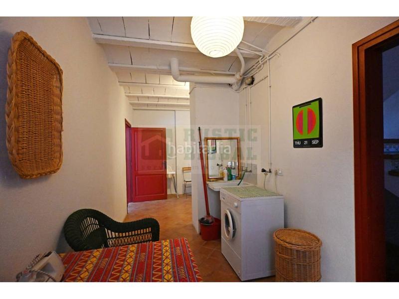 Foto a4e916b5-12c9-46b7-b7a3-19c44177f026. Masia amb aparcament a Forallac