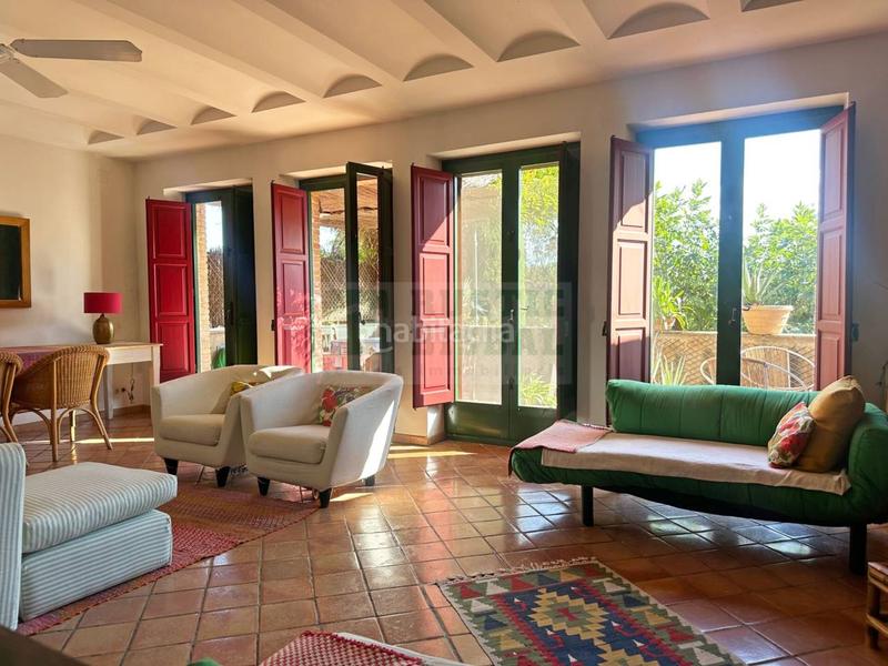 Foto cfe58f1e-0a3e-4a98-be90-b47603b04fff. Masia amb aparcament a Forallac