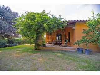 Mas à Vilopriu. Casa en venta en vilopriu con parcela vallada, anexo, pozo de ag