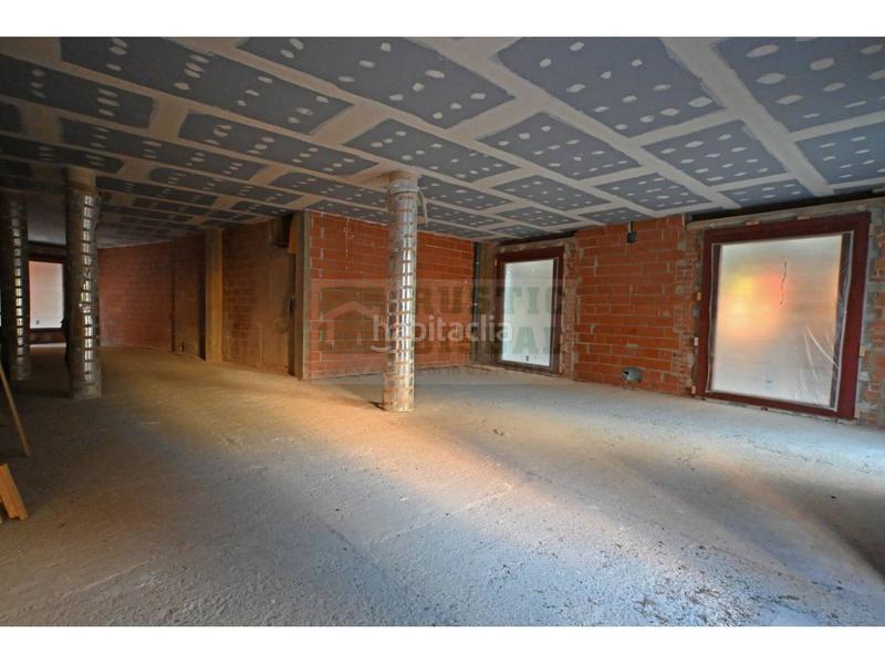 Foto 269b8388-78a4-4daf-9125-166418717078. Rent business premise in Bisbal d´Empordà (La)