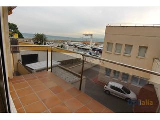 Dúplex  Calle ametlla de mar. Piso duplex en venta en palamós