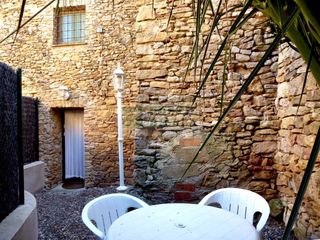 Location Mas à Palau-sator. Casa rústica en alquiler de segunda residencia situada a 5 minut