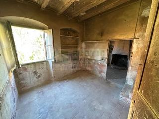 Mas à Bisbal d´Empordà (La). En venta casa de pueblo con encanto. por rehabilitar, está situa