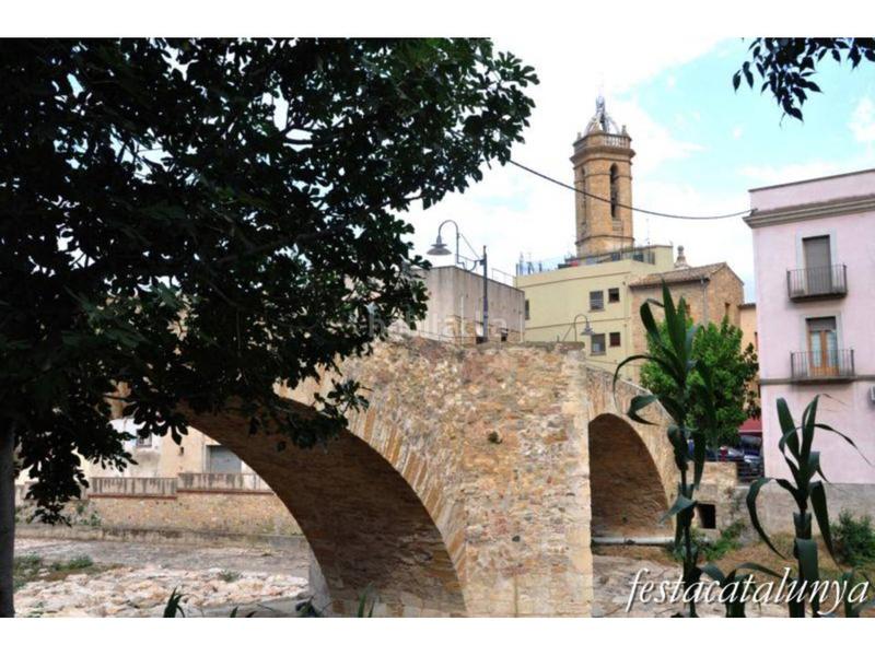 Foto 95a93348-f99e-4eff-a818-417b6c2de75c. Fabrikhalle in Bisbal d´Empordà (La)