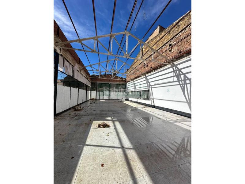 Foto e25853c1-d639-45a1-96c0-905b10887a90. Fabrikhalle in Bisbal d´Empordà (La)