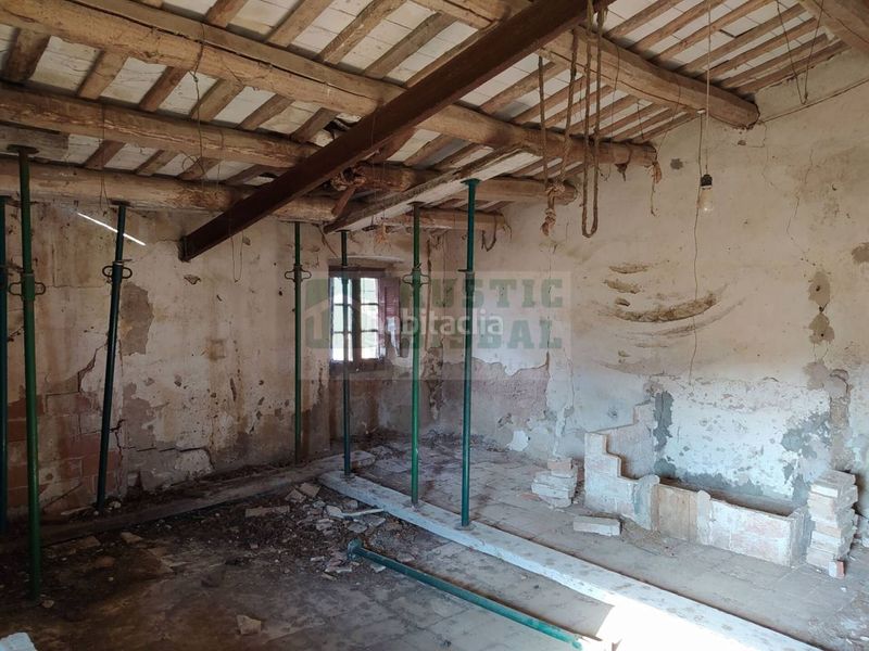 Foto 8206e043-75a6-4431-ae7a-fde1e6f19e49. Masia a Corçà