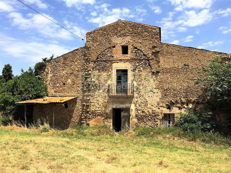 Foto af40037a-634a-4909-b37e-9576affa9443. Masia a Corçà