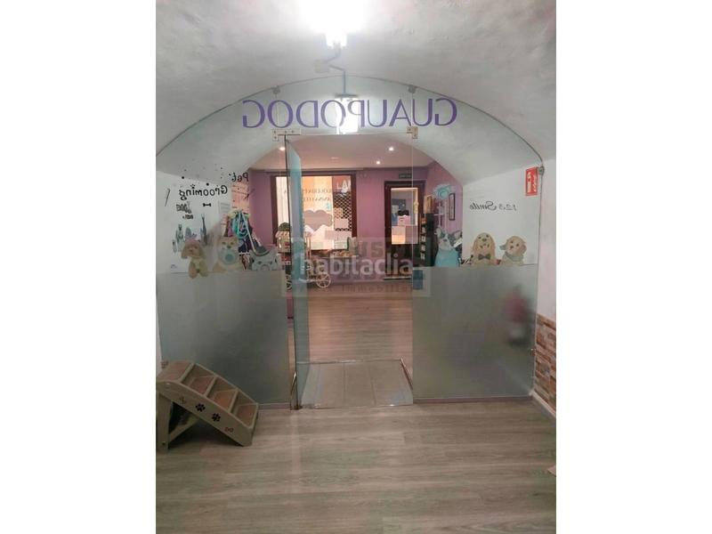 Foto c3df0bc5-a1b6-484b-a184-583f6b2bbce1. Location local commercial dans Bisbal d´Empordà (La)