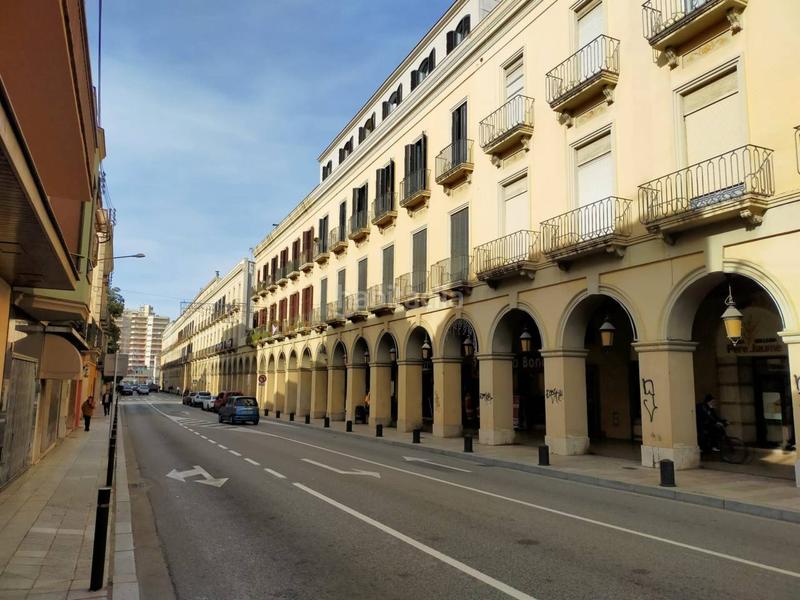 Foto 08f8ab6a-0e55-4e34-964e-5d751c9dc87a. Location local commercial dans Bisbal d´Empordà (La)