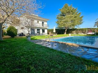 Maison  Fonts. En venta casa reformada en mas pallí, calonge