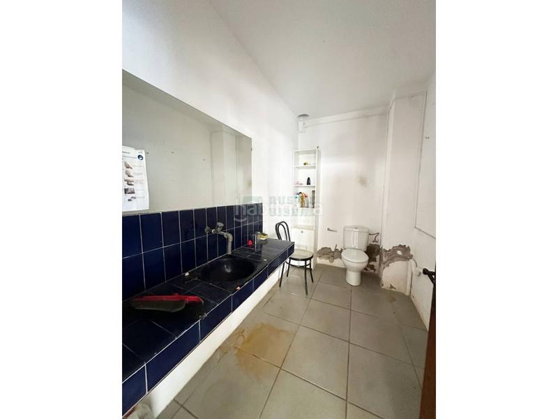 Foto 0ecf40c5-c8b3-4ac0-a200-b8032ecbb4cb. Miete fabrikhalle in Bisbal d´Empordà (La)