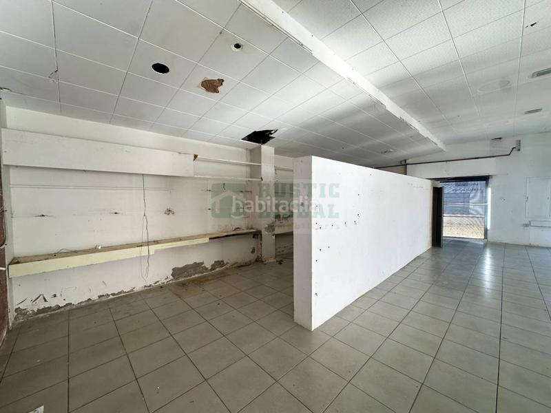 Foto 5f5d9c04-58a2-423d-aa83-7d67a6ff90d2. Miete fabrikhalle in Bisbal d´Empordà (La)