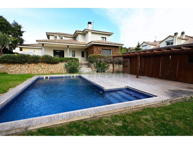 Foto 2c7bea17-b230-4ac5-9d2d-17eafc6d8c1b. Casa amb calefacció aparcament piscina a Torre Vella - Torre Gran - Les Dunes Estartit