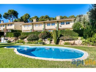 Casa adossada  Camino de les penyes. Casa adosada en venta en camí de les penyes, sant feliu de guíxo