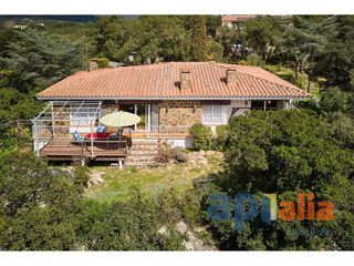 Haus  Calle  roques altes. Casa con piscina en calle de roques altes, romanyà de la selva