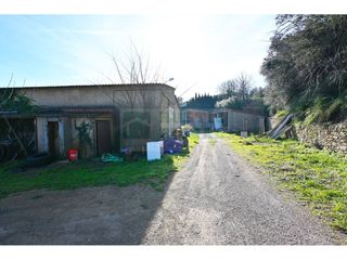Rural plot in Bisbal d´Empordà (La). Terreno rústico en venta en castell dempordà con cobertizos y su