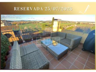 Masia a Forallac. Venta de casa r�stica con amplia terraza en perfecto estado situ