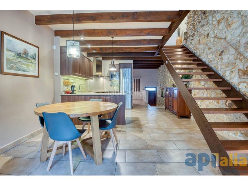 Foto 04b39190-f916-4242-ae97-48a3e5ce3e65. Casa adossada amb calefacció a Eixample Sant Feliu de Guíxols