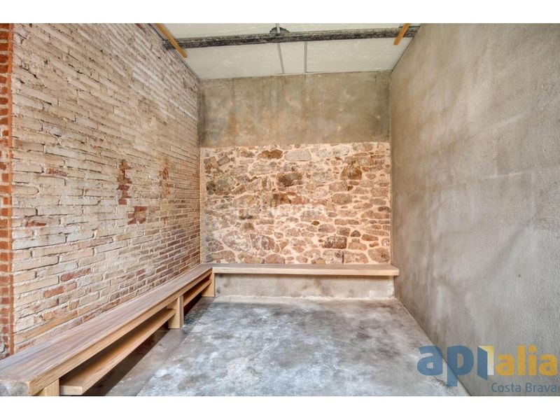 Foto 2d685e2e-5fb2-4e05-b8b5-90514ea78e66. Casa adossada amb calefacció a Eixample Sant Feliu de Guíxols
